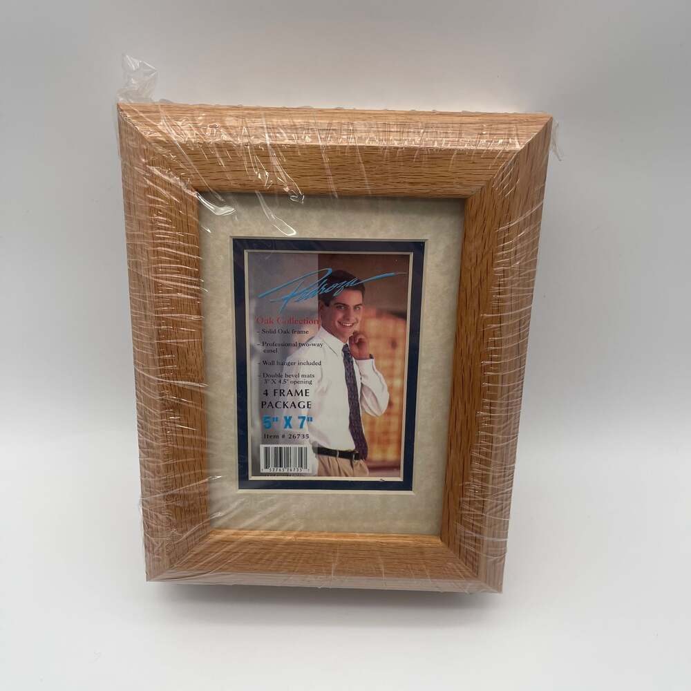 Set of 4 Old Town Solid Oak 5x7 Picture Frames with Double‎ Bevel Mats